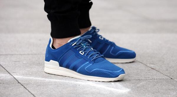 adidas Originals ZX 700 2.0 
